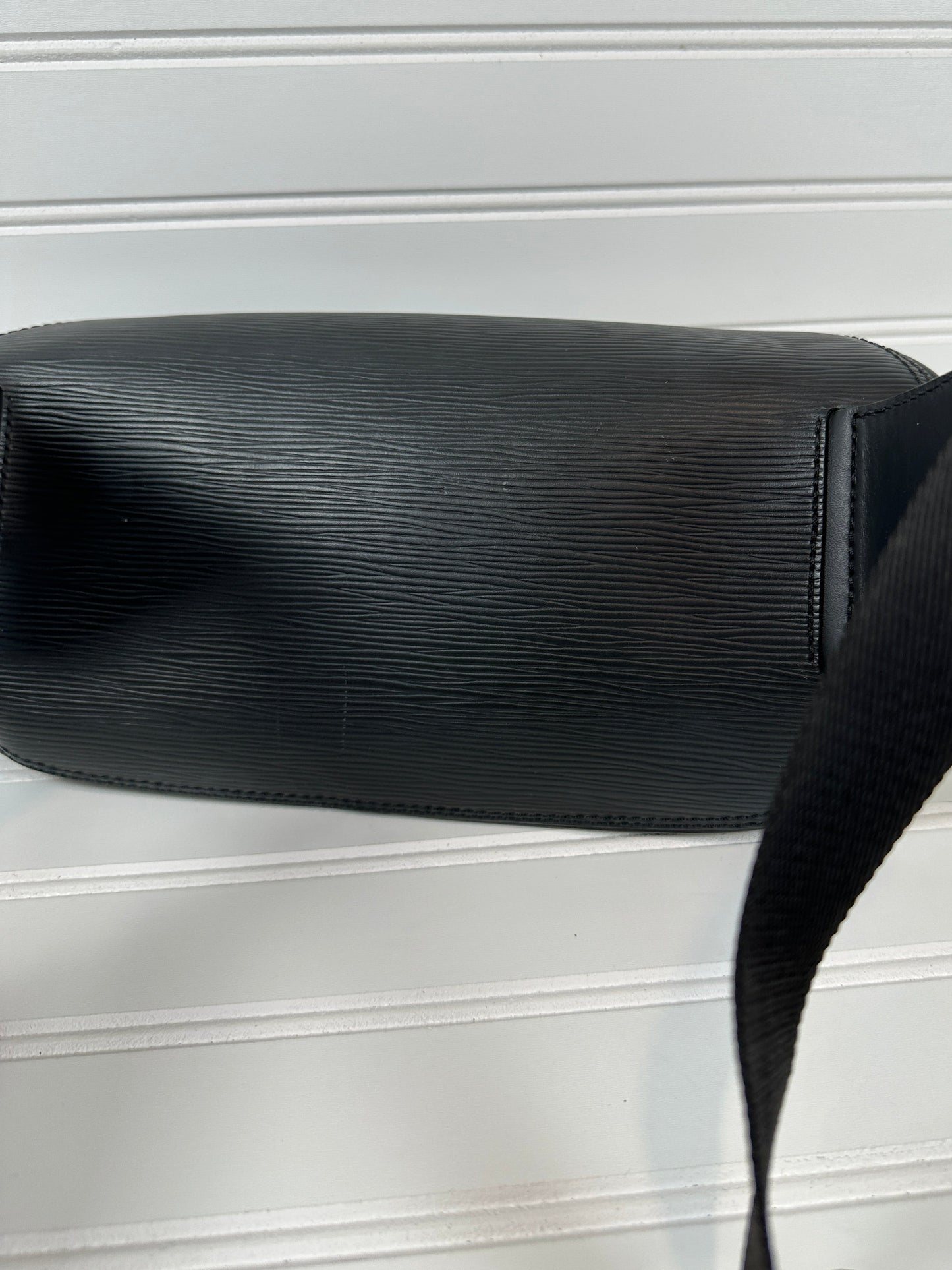 Pre-owned LOUIS VUITTON LV Circle Black and Yellow BumBag Epi Leather_ 248