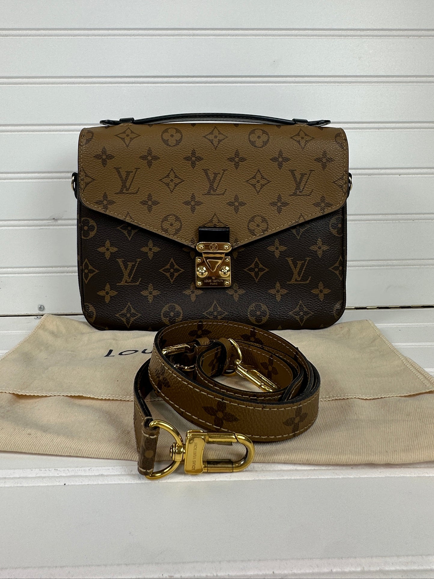 Pre-owned LOUIS VUITTON Pochette Metis Monogram Reverse canvas _ 245