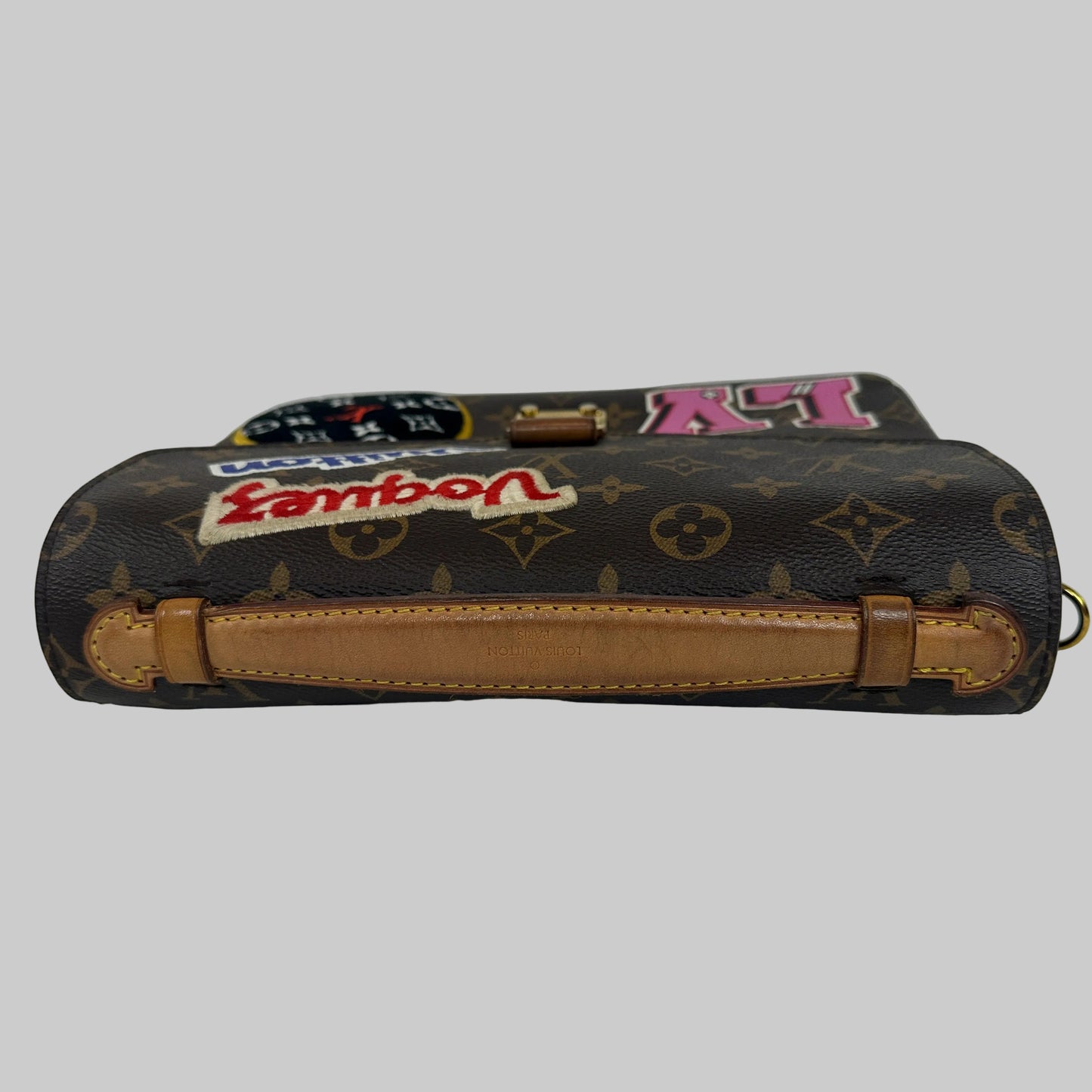 PRE-OWNED LOUIS VUITTON Patches Pochette Metis Monogram Canvas Limited Edition _ 244