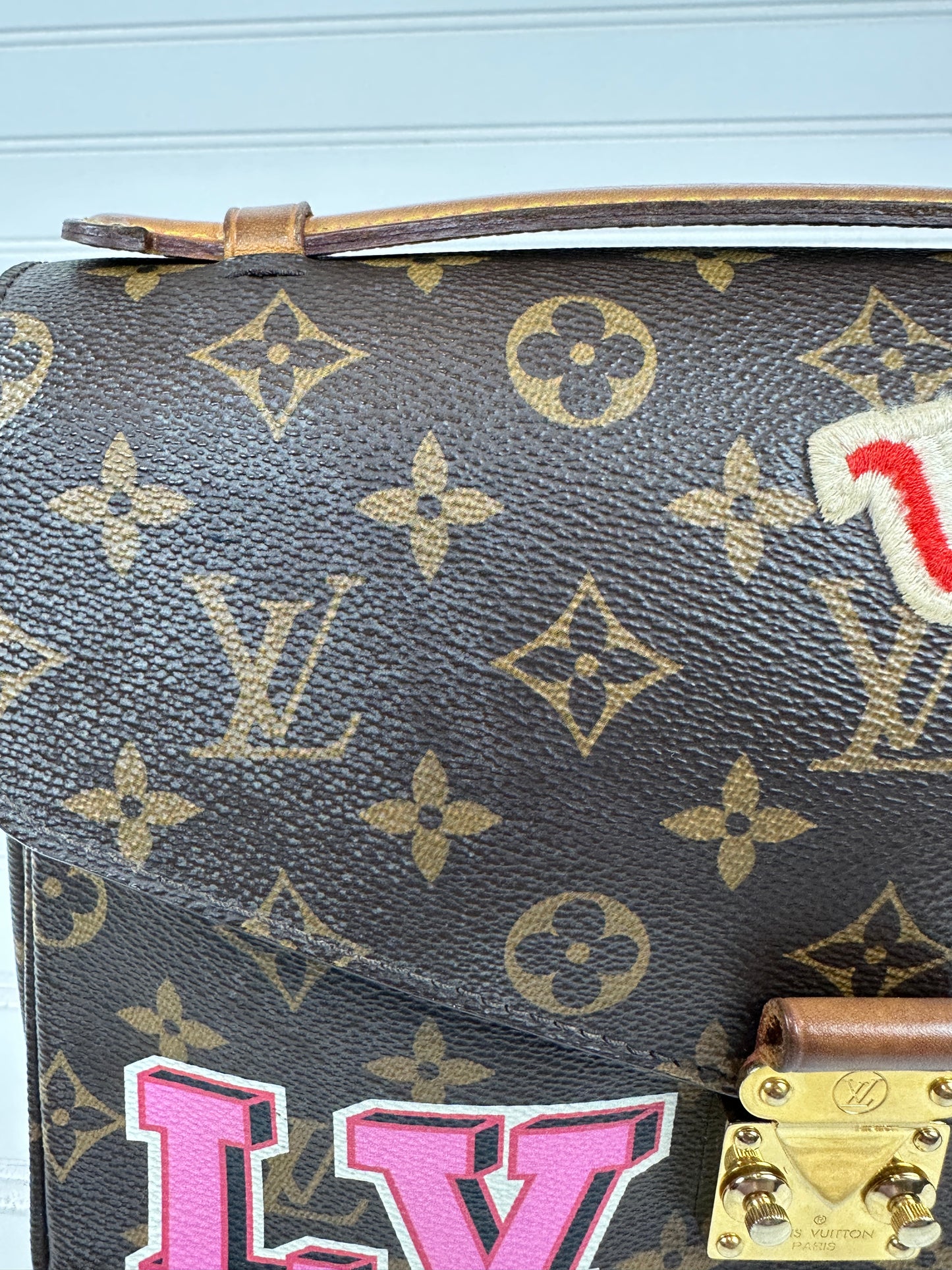 Pre-owned LOUIS VUITTON Patches Pochette Metis Monogram Canvas Limited Edition _ 244