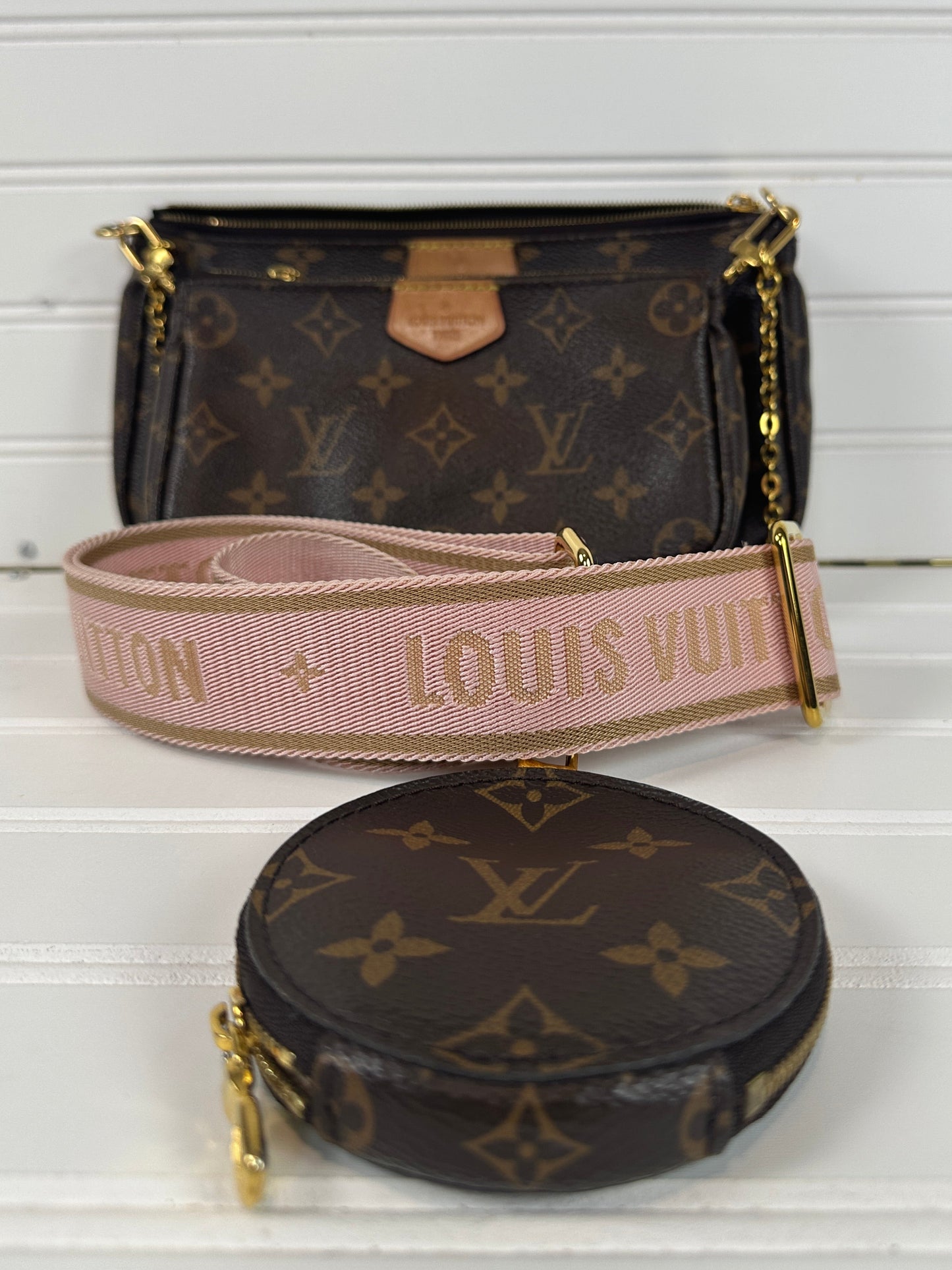 Pre-owned LOUIS VUITTON Multi Pochette Accessoires Monogram Canvas Pink strap _ 243