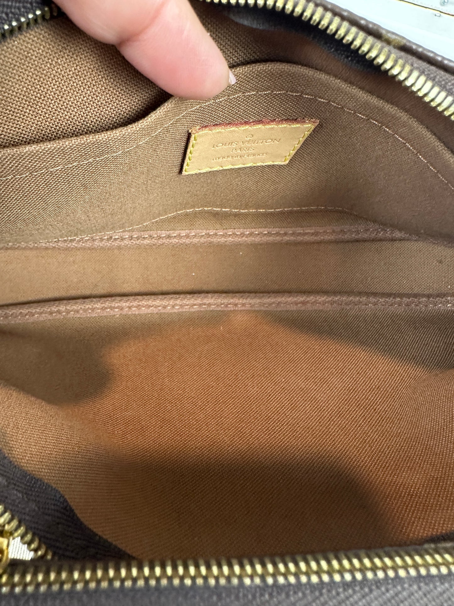 Pre-owned LOUIS VUITTON Multi Pochette Accessoires Monogram Canvas Pink strap _ 243