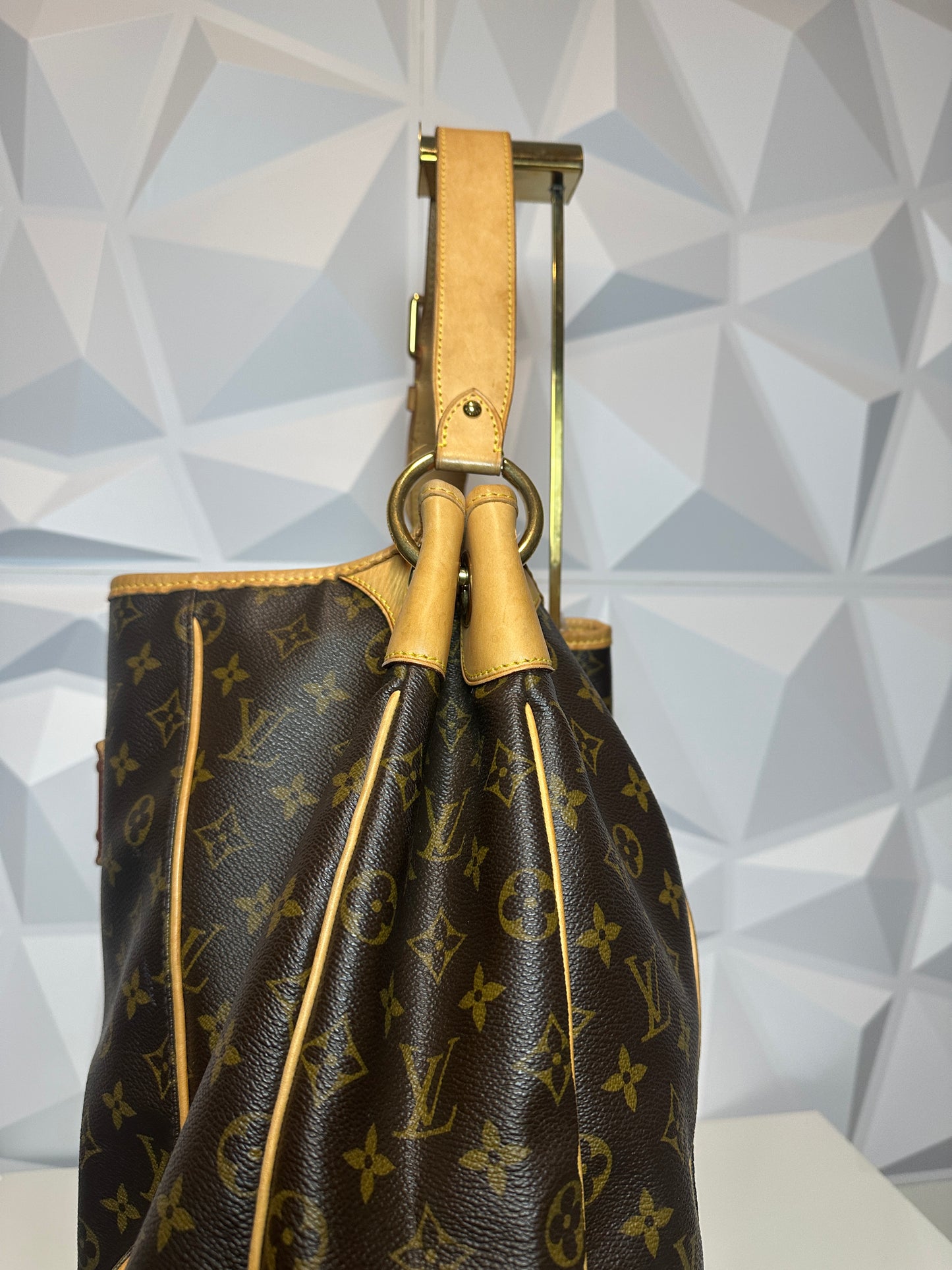 Pre-owned LOUIS VUITTON Galliera Monogram