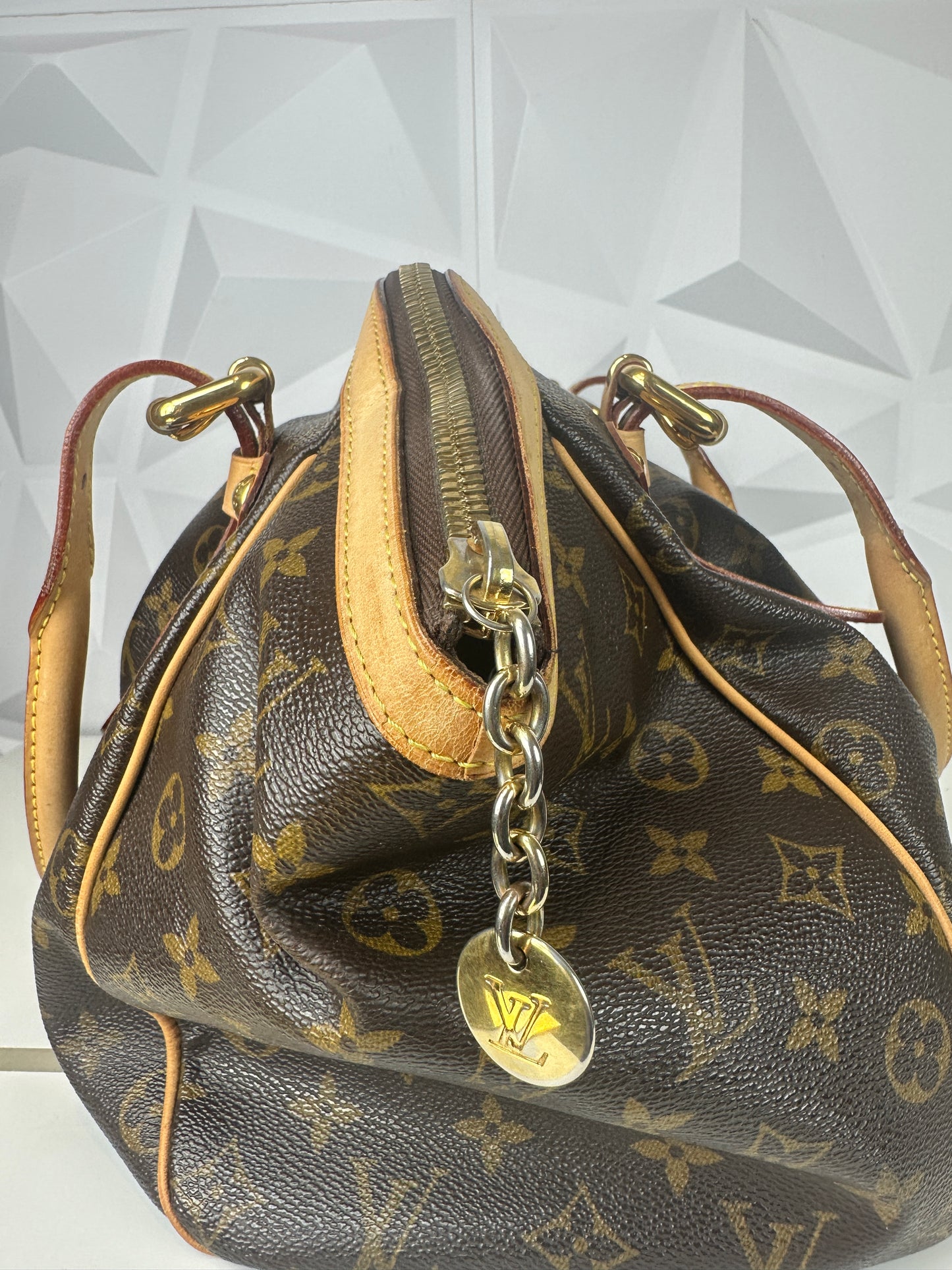 Pre owned LOUIS VUITTON Monogram Canvas Tivoli GM