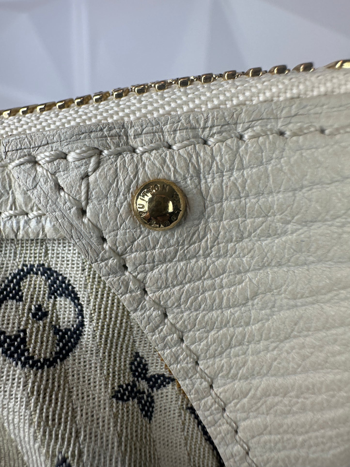 Preowned LOUIS VUITTON Blue/White Monogram Marina Ivory Denim