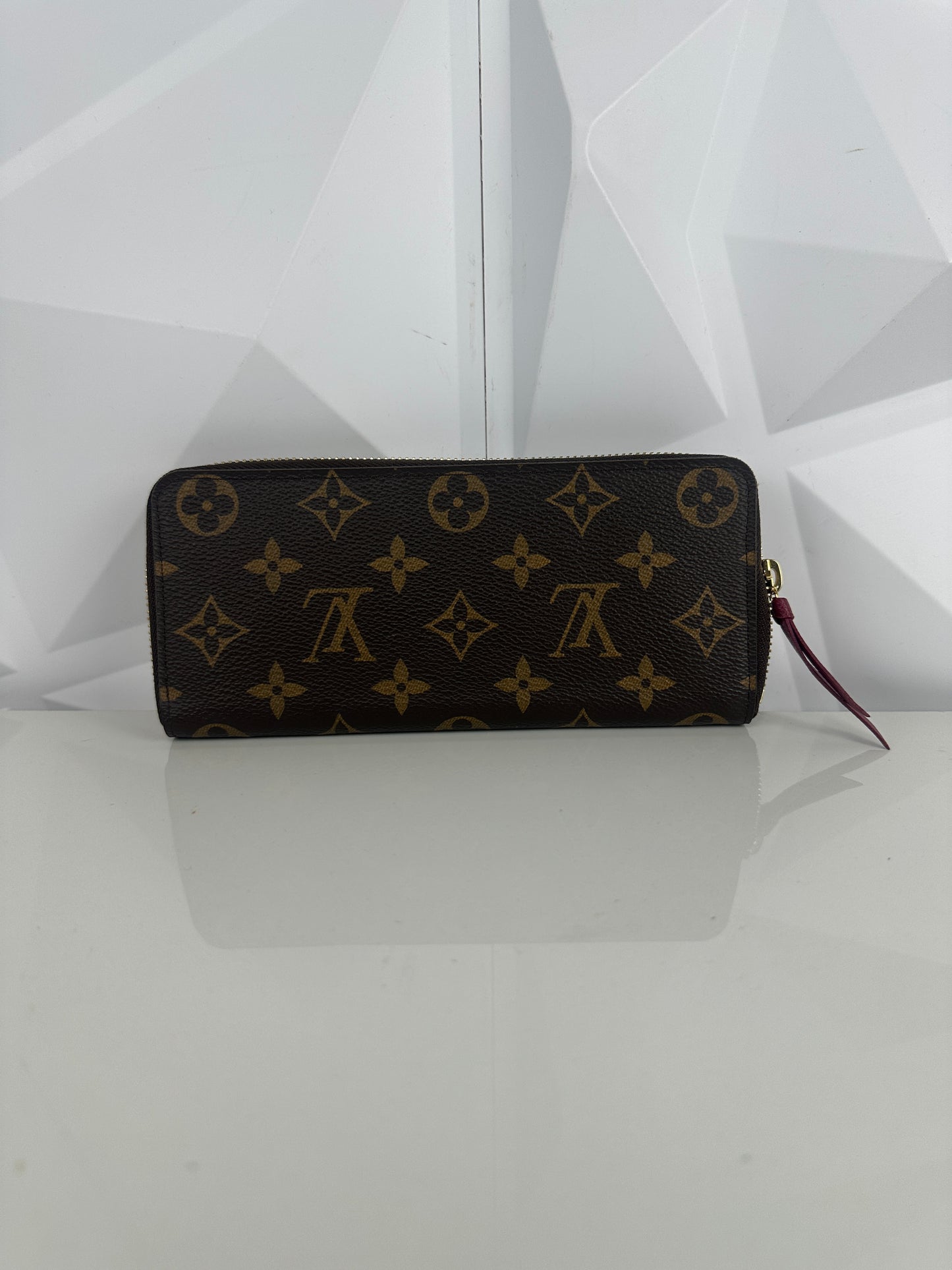 Pre-owned LOUIS VUITTON Portefeuille Clemence monogram interior burgundy with zipper