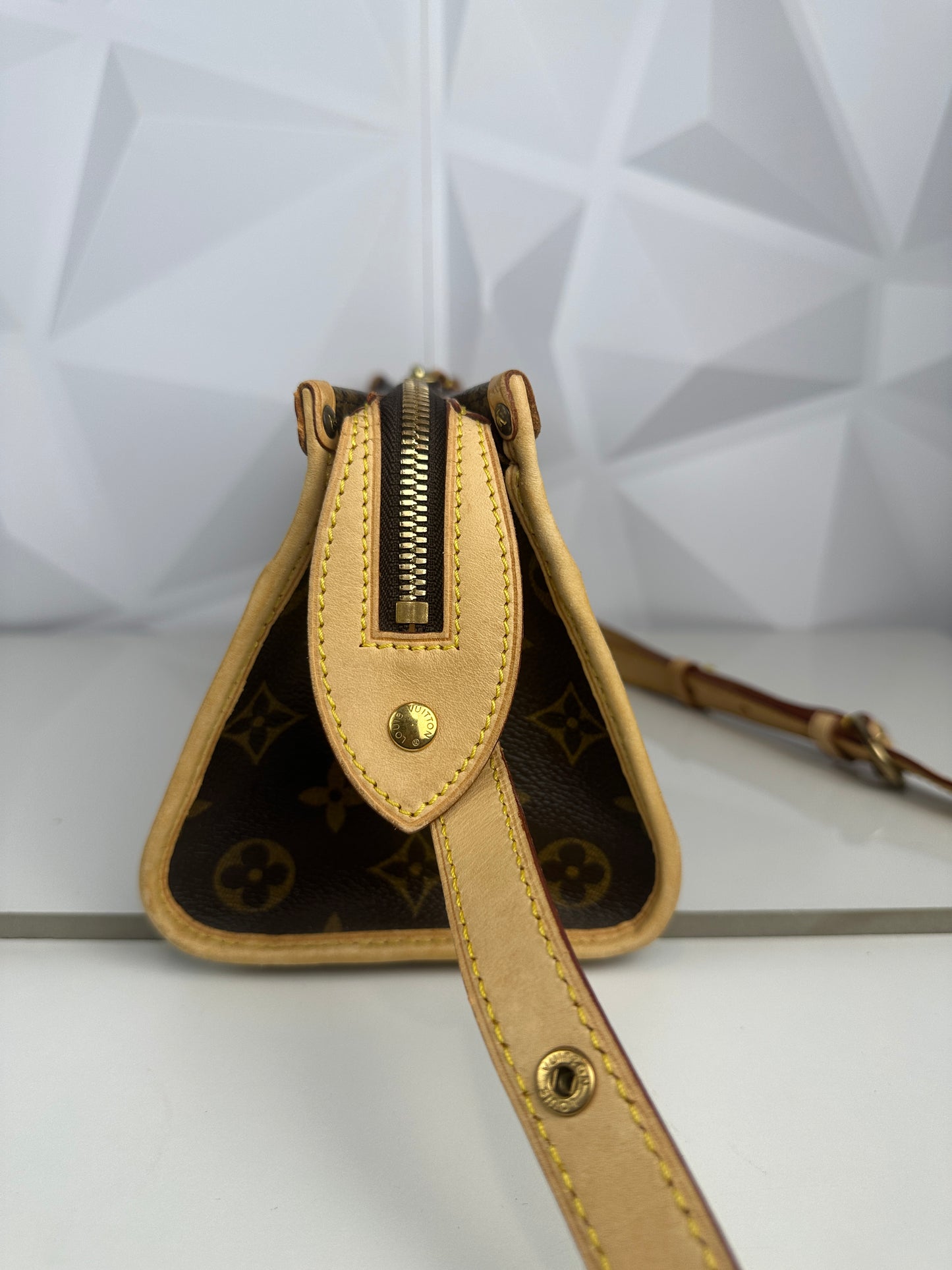 Pre-owned LOUIS VUITTON Popincourt Monogram Canvas with Strap and Dust Bag