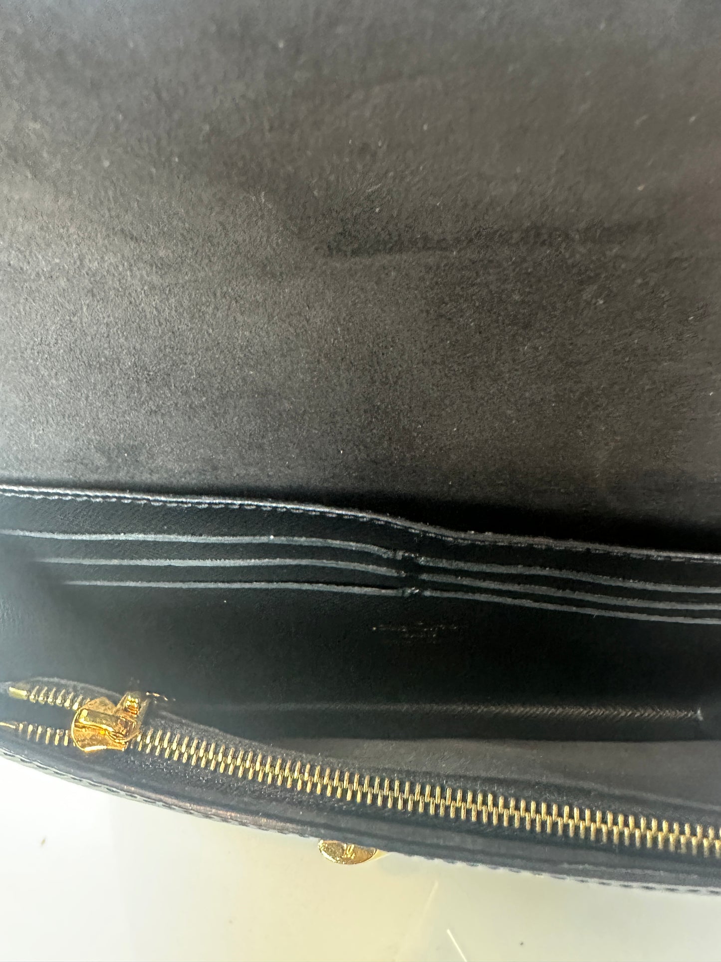 Pre-owned LOUIS VUITTON Portefeuille Twist Belt Epi Leather Chain Wallet in Black