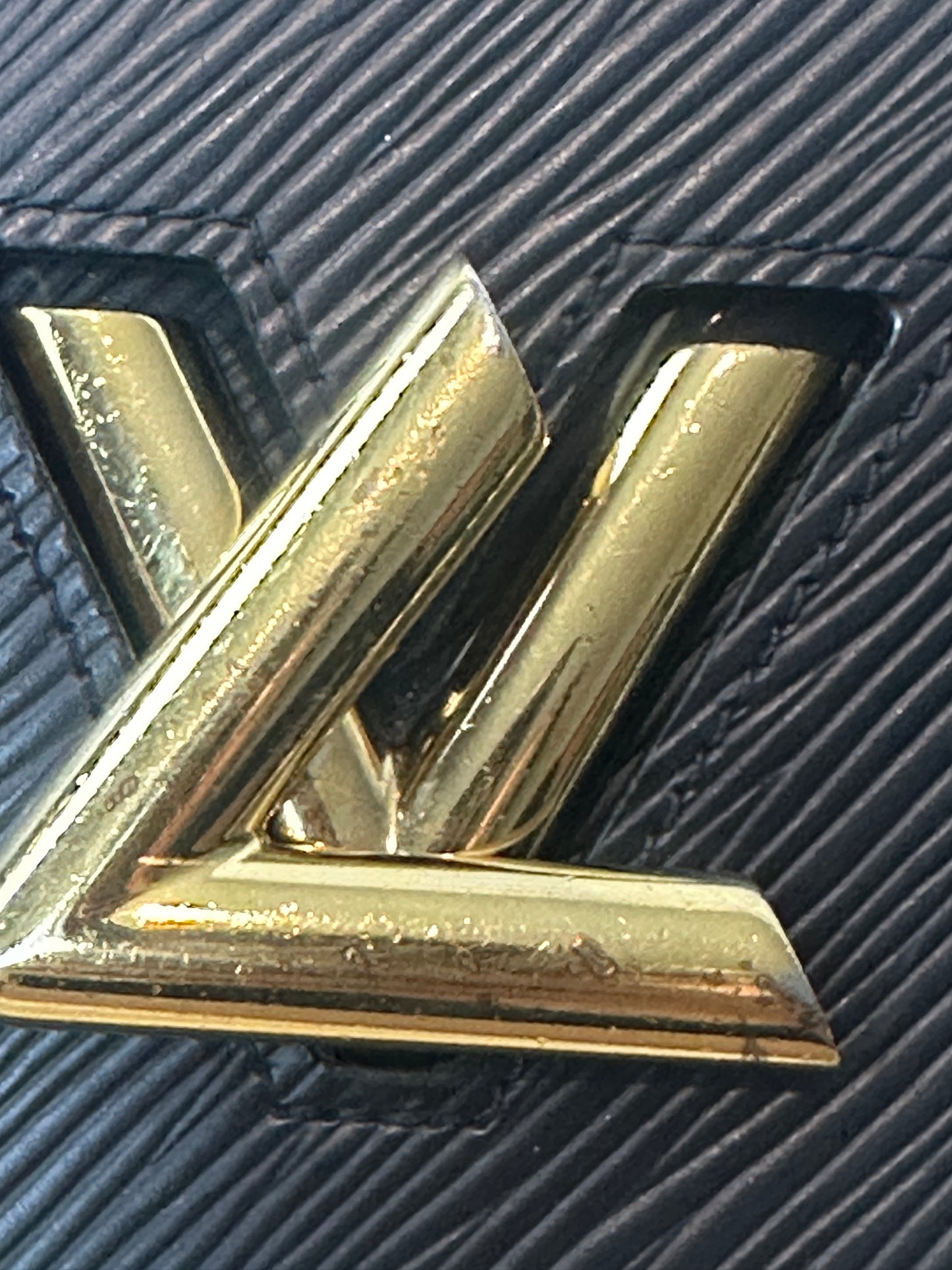 Pre-owned LOUIS VUITTON Portefeuille Twist Belt Epi Leather Chain Wallet in Black