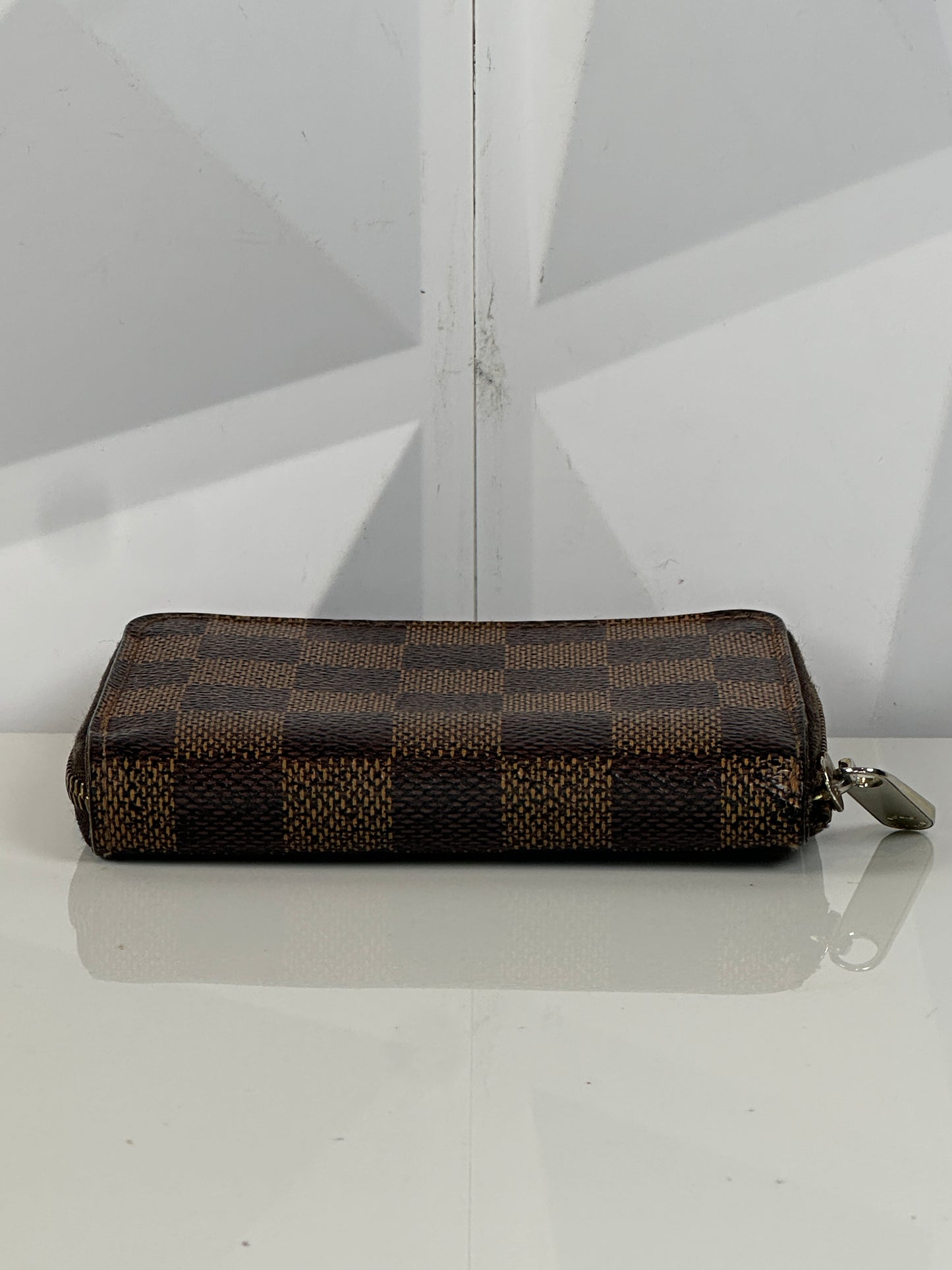 Pre-owned LOUIS VUITTON Zippy Damier Ebene Compact Wallet DE