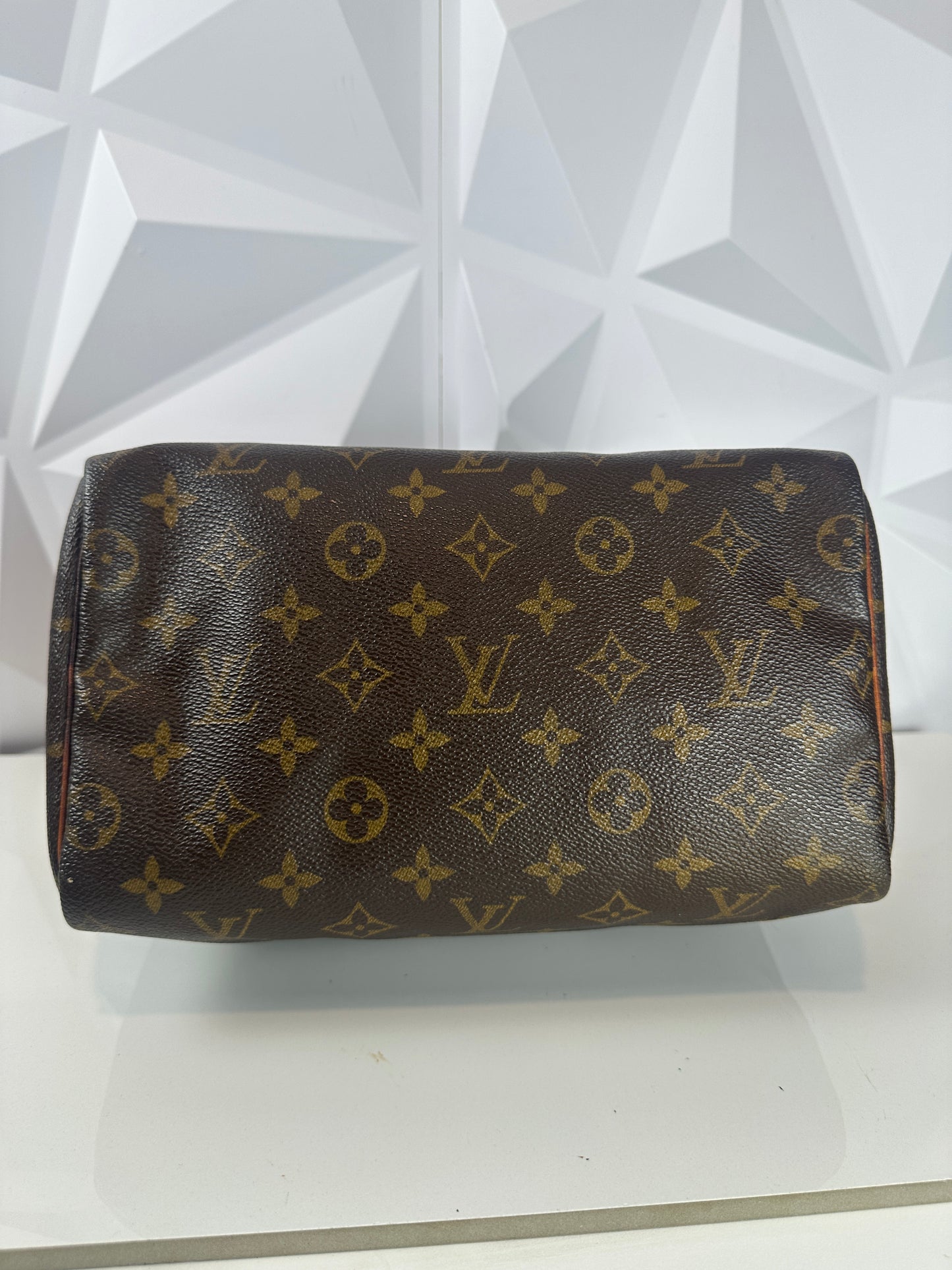 Pre-owned LOUIS VUITTON Speedy 25 in Monogram Canvas