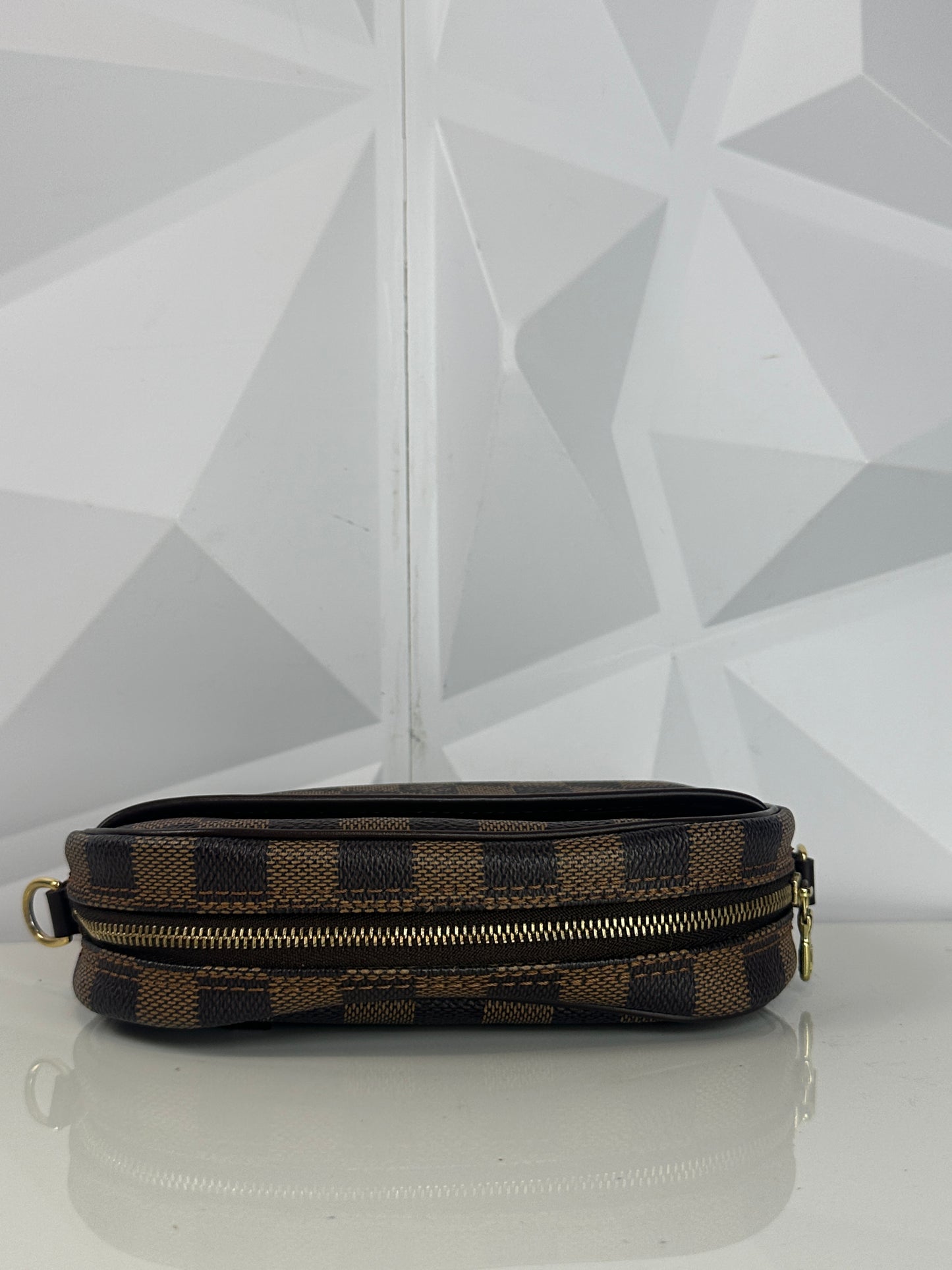 Pre-owned LOUIS VUITTON Ipanema Pochette PM in Damier Ebene Canvas