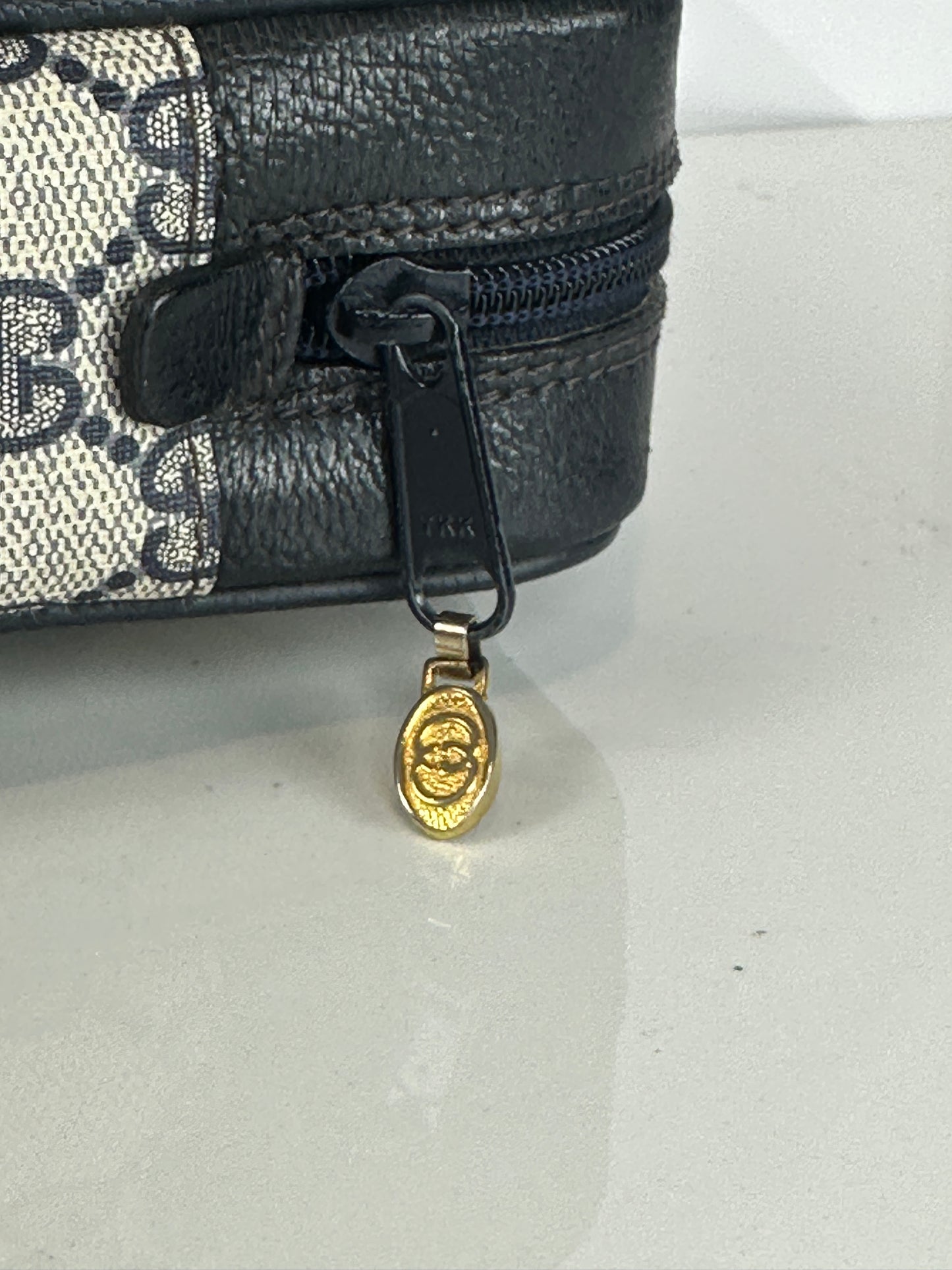 Pre-owned GUCCI GG Supreme Sherry Line Clutch