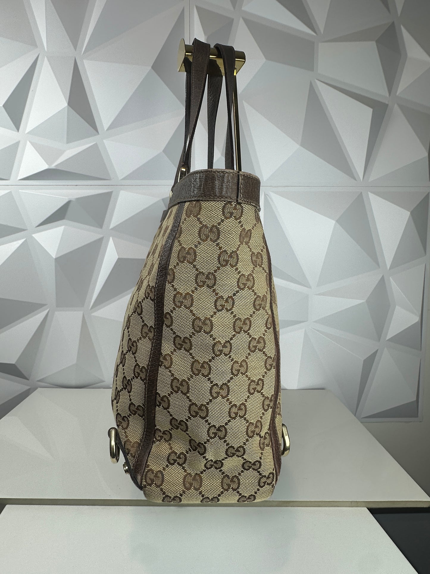 Pre-owned GUCCI Abbey D Ring tote in GG canvas