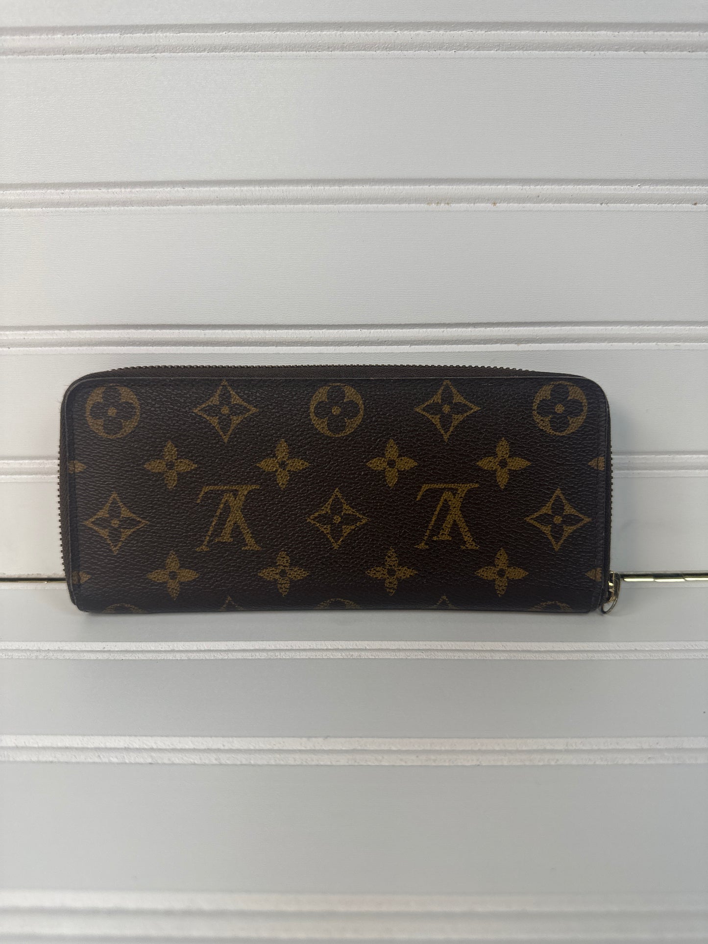 Pre-owned LOUIS VUITTON Clemence Fuchsia Wallet Monogram