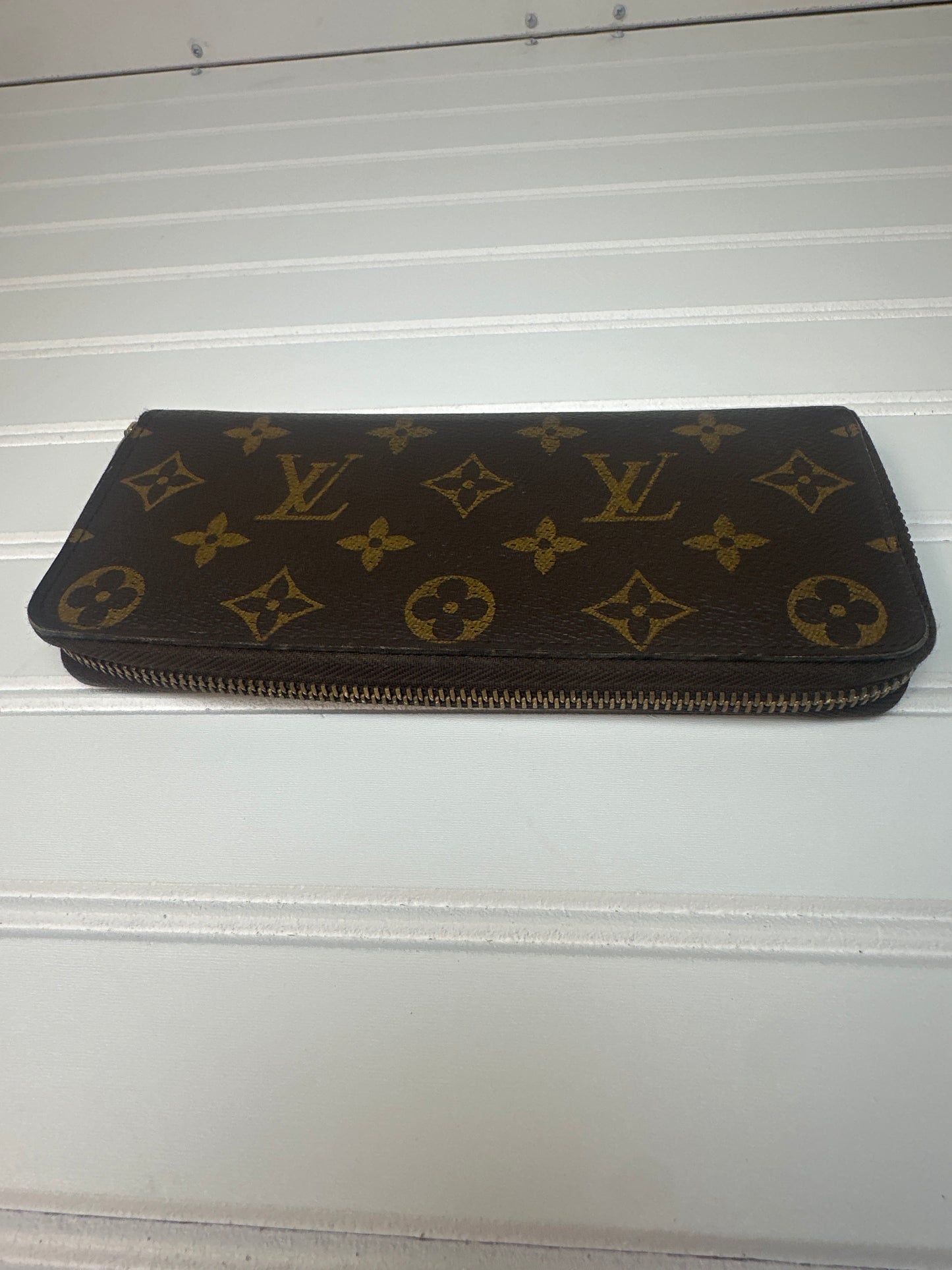 Pre-owned LOUIS VUITTON Clemence Fuchsia Wallet Monogram