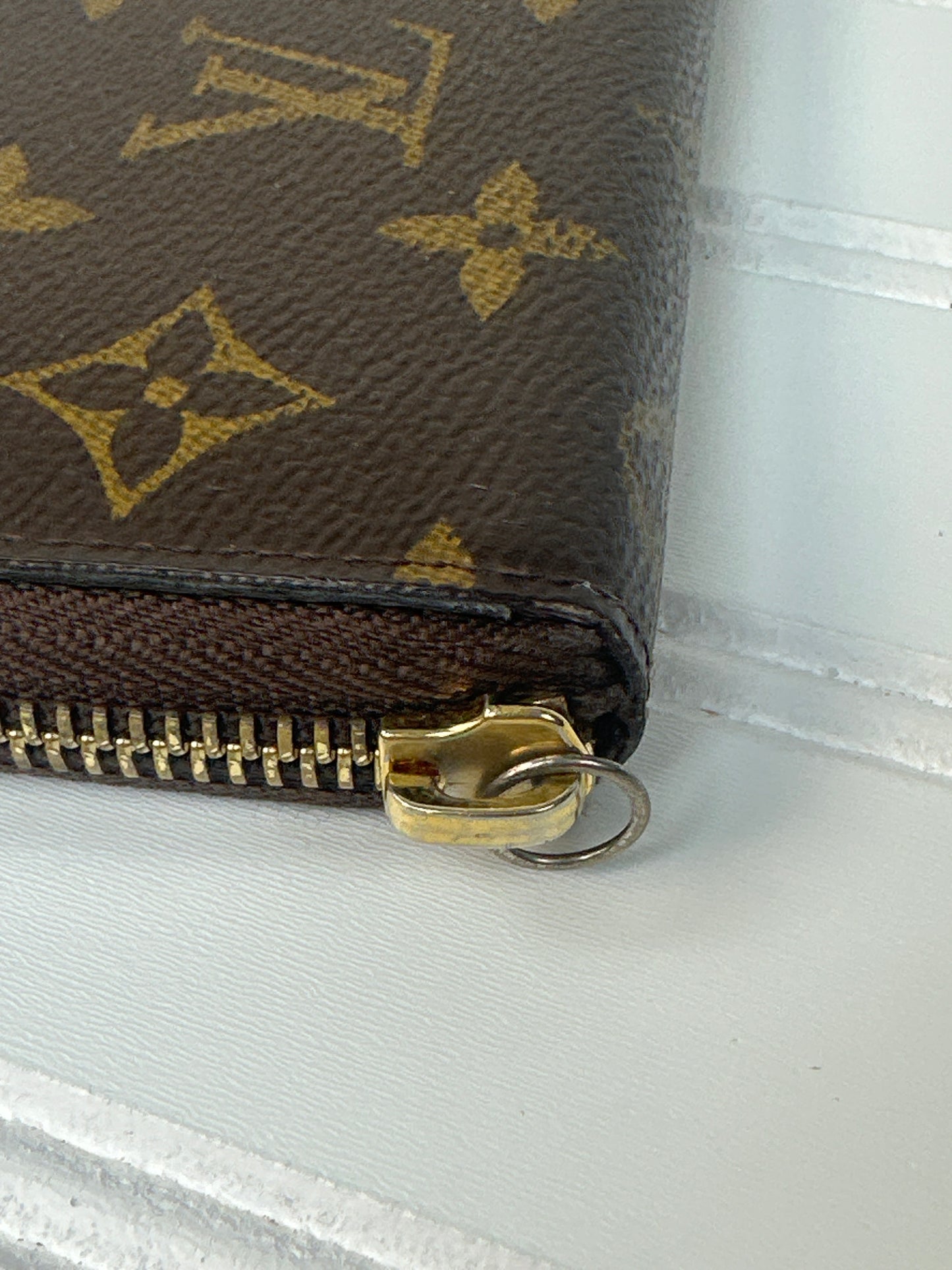 Pre-owned LOUIS VUITTON Clemence Fuchsia Wallet Monogram