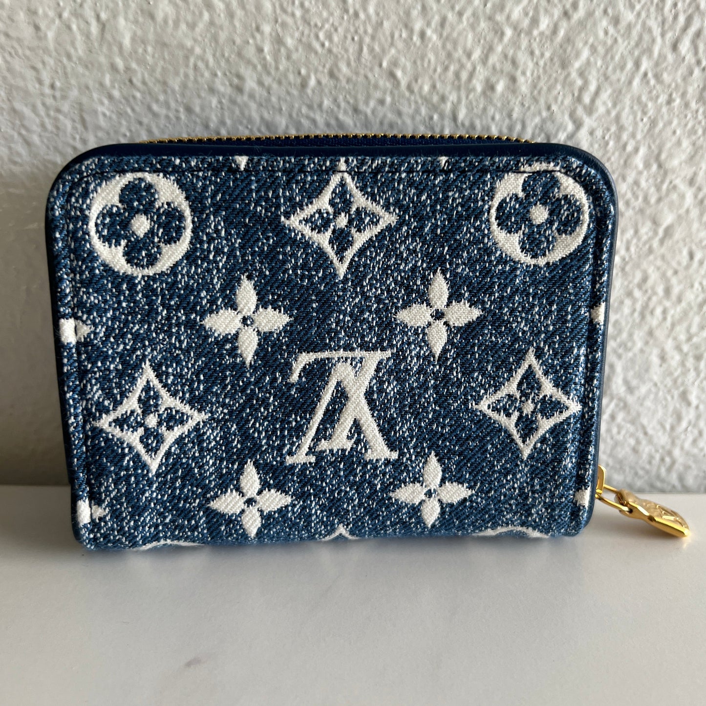 Pre-owned LOUIS VUITTON Limited Edition zippy coin wallet denim_ 285