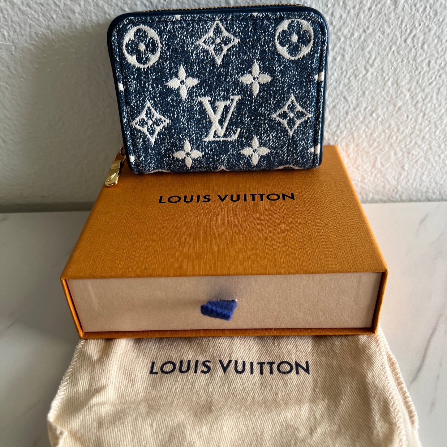 Pre-owned LOUIS VUITTON Limited Edition zippy coin wallet denim_ 285