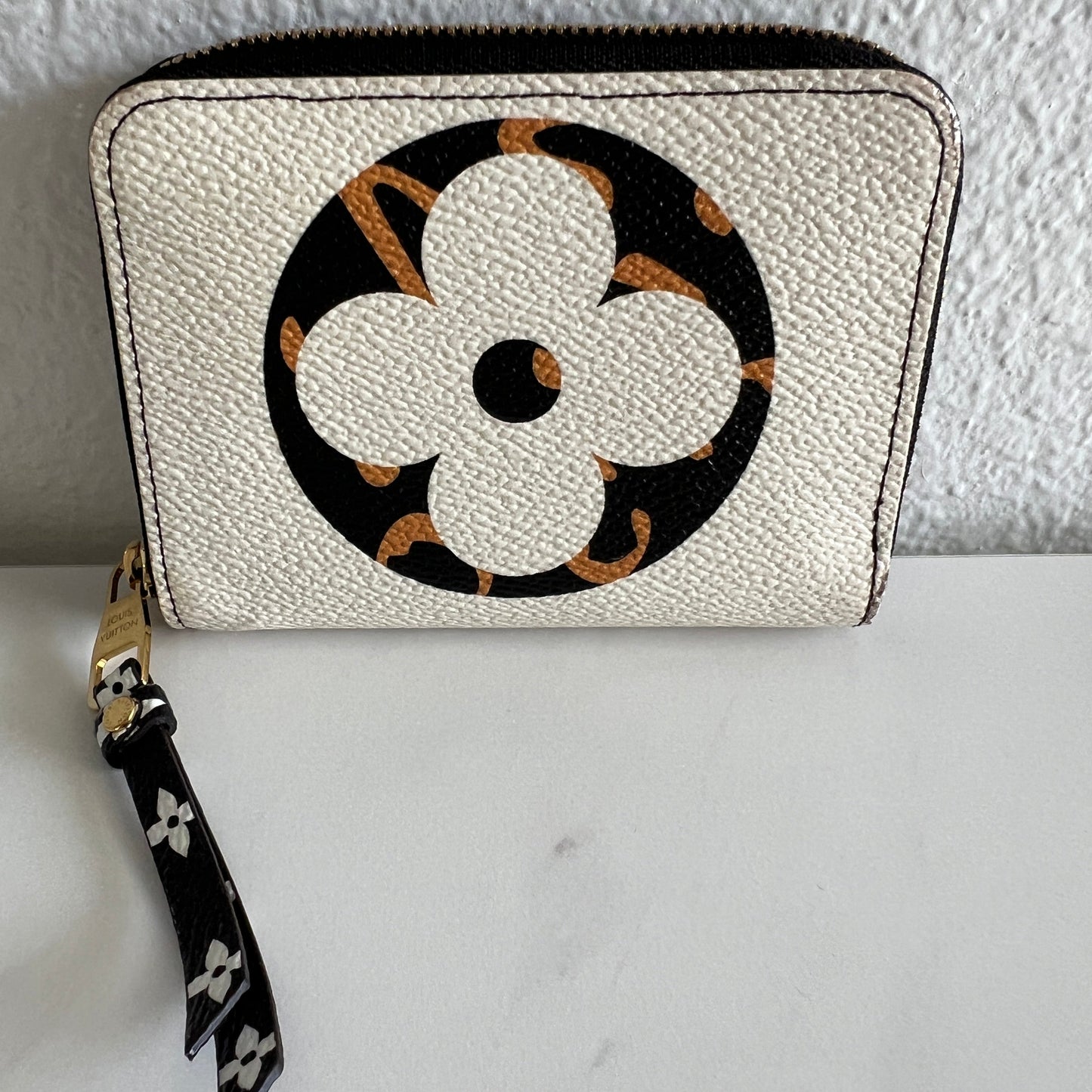 Pre-owned LOUIS VUITTON Limited Edition Jungle zippy coin wallet_ 296