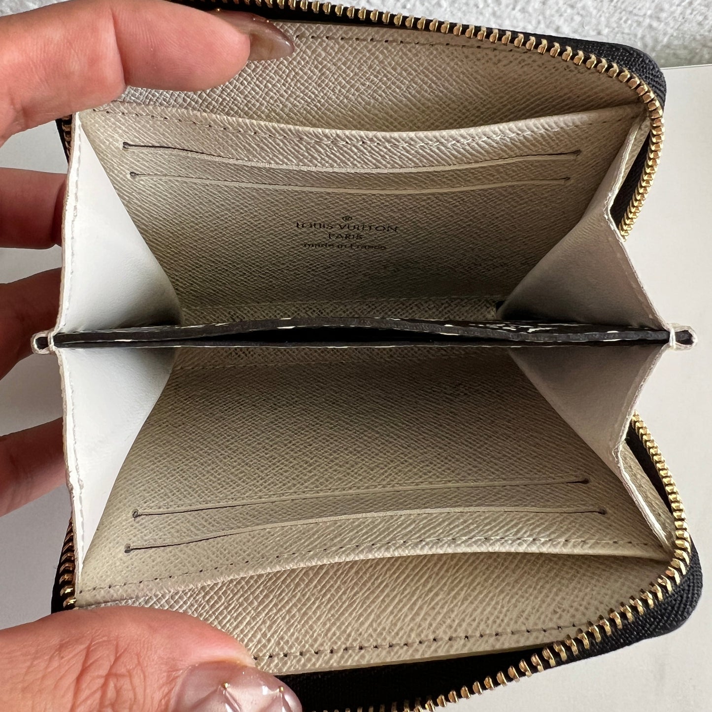 Pre-owned LOUIS VUITTON Limited Edition Jungle zippy coin wallet_ 296