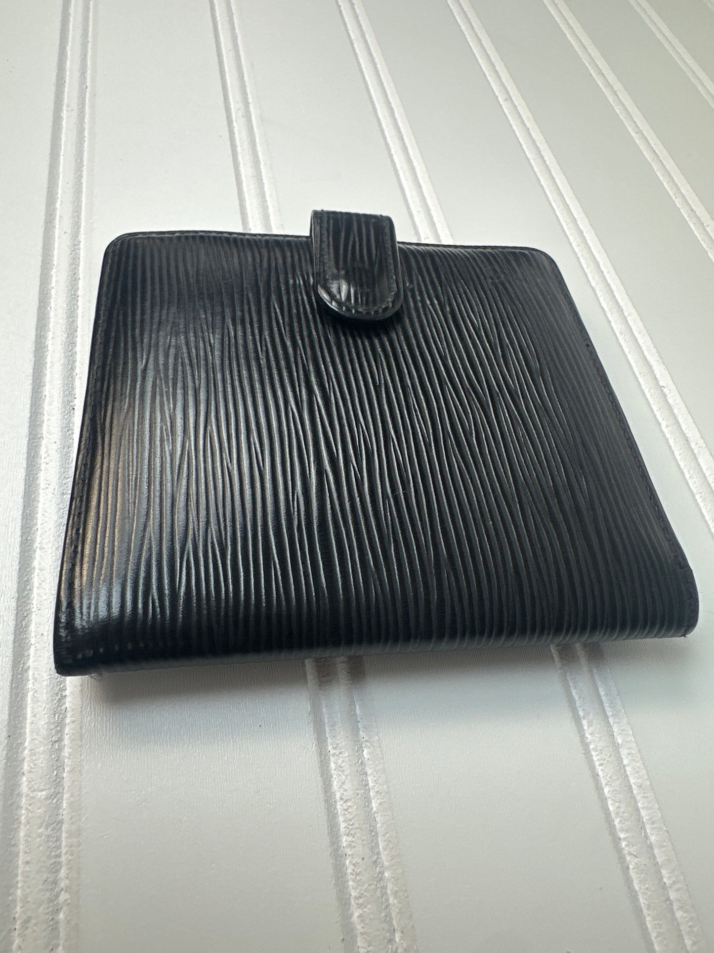 Pre-owned LOUIS VUITTON Epi Bi-fold Wallet Noir Black _190-2