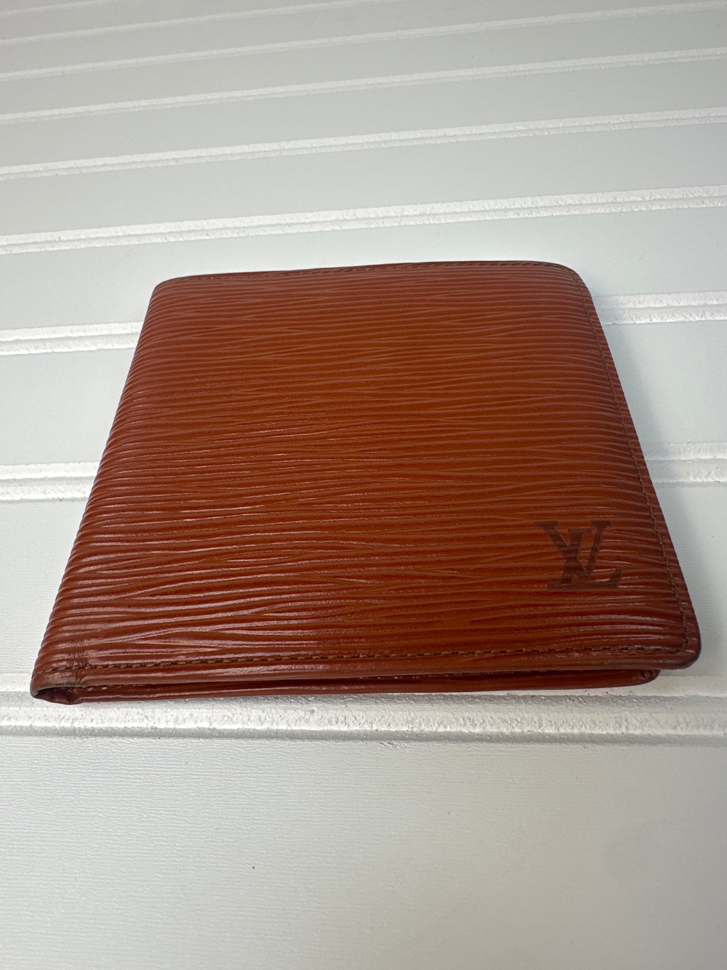 Pre-owned LOUIS VUITTON Epi Bi-fold Wallet Tan Brown _190-3