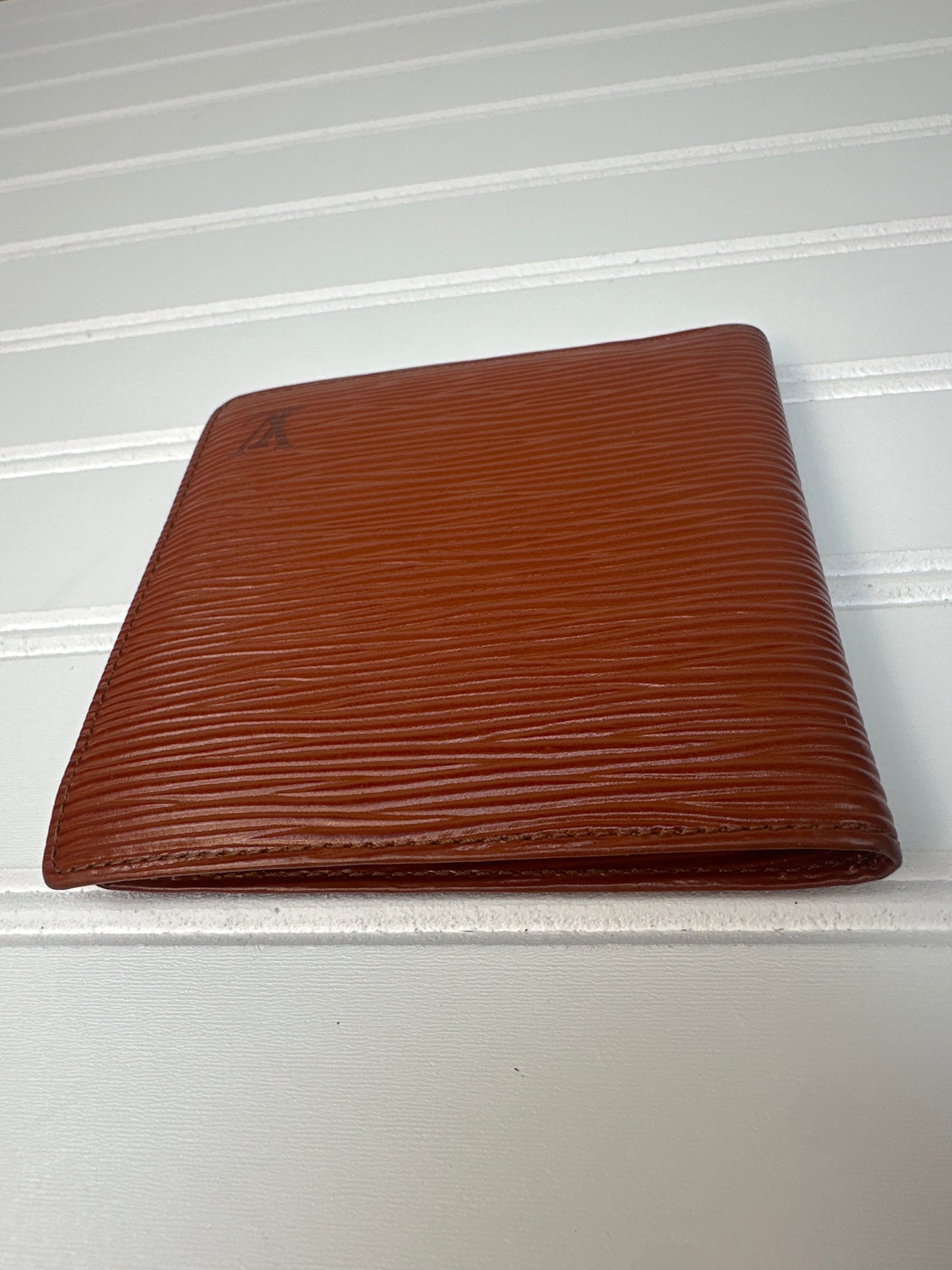 Pre-owned LOUIS VUITTON Epi Bi-fold Wallet Tan Brown _190-3