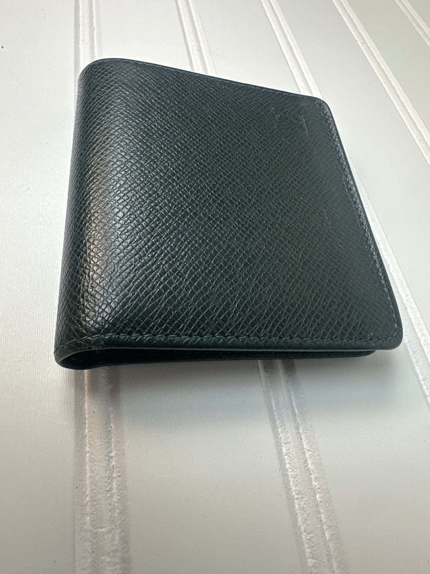 Pre-owned LOUIS VUITTON Bi-fold Wallet Green Leather _190-4