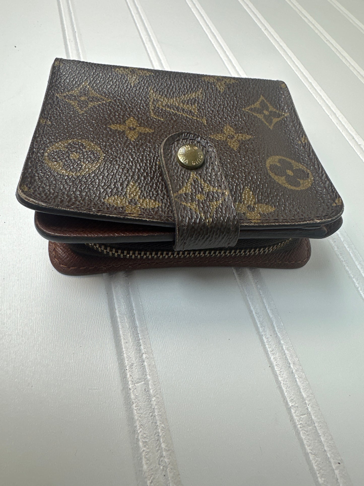 Pre owned LOUIS VUITTON Monogram Compact Bi-fold Zippy Wallet _191-2