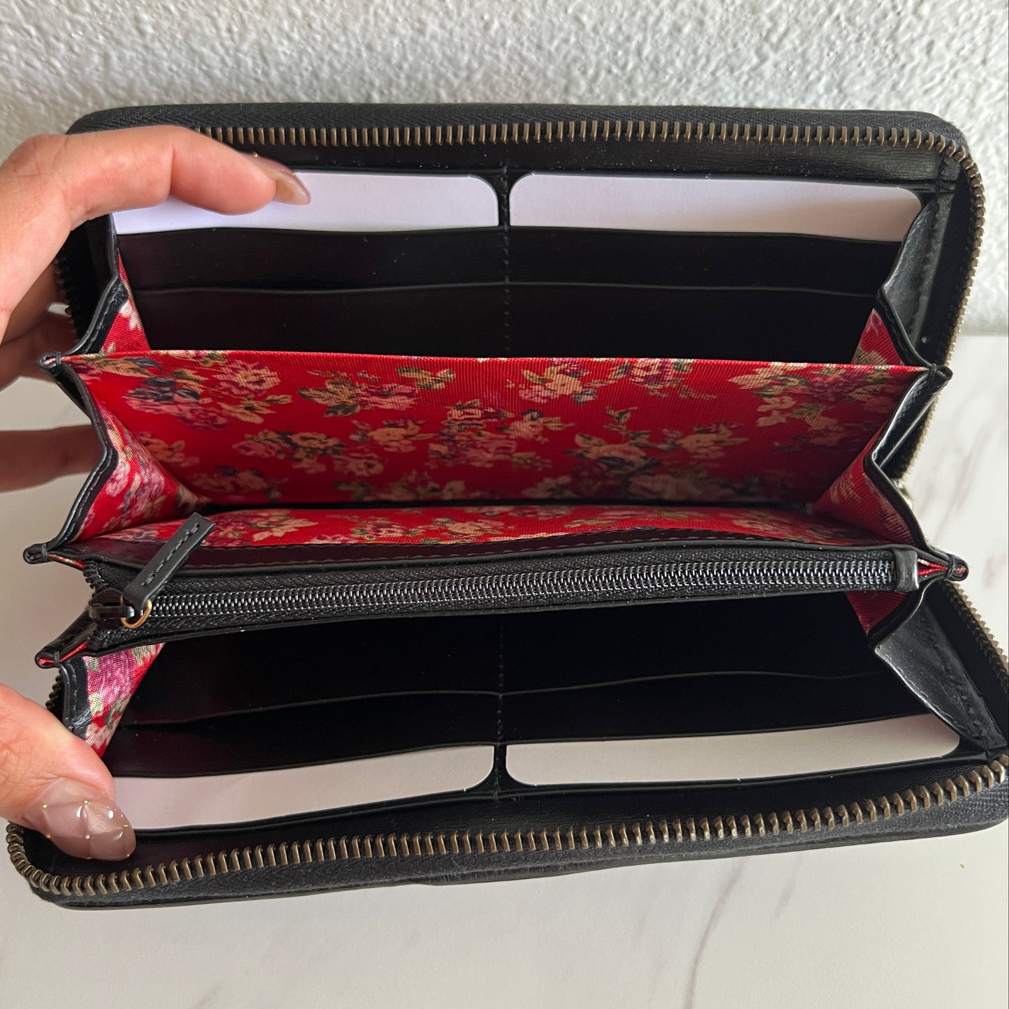 Pre-owned GUCCI Zippy organizer long wallet black leather green red green_ 299