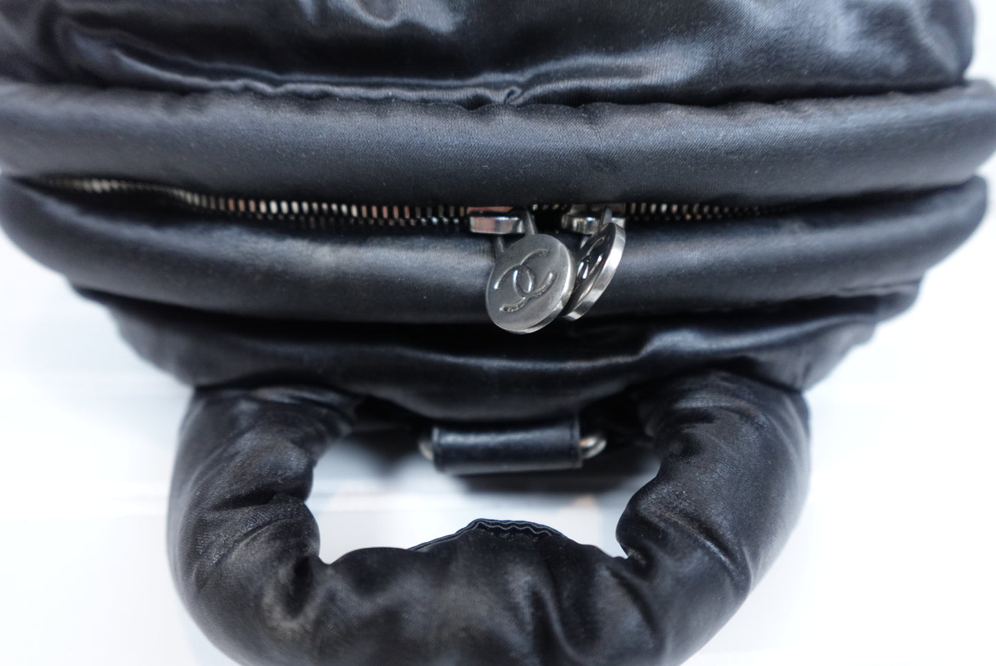 Preowned CHANEL Doudoune Backpack Black _ 249