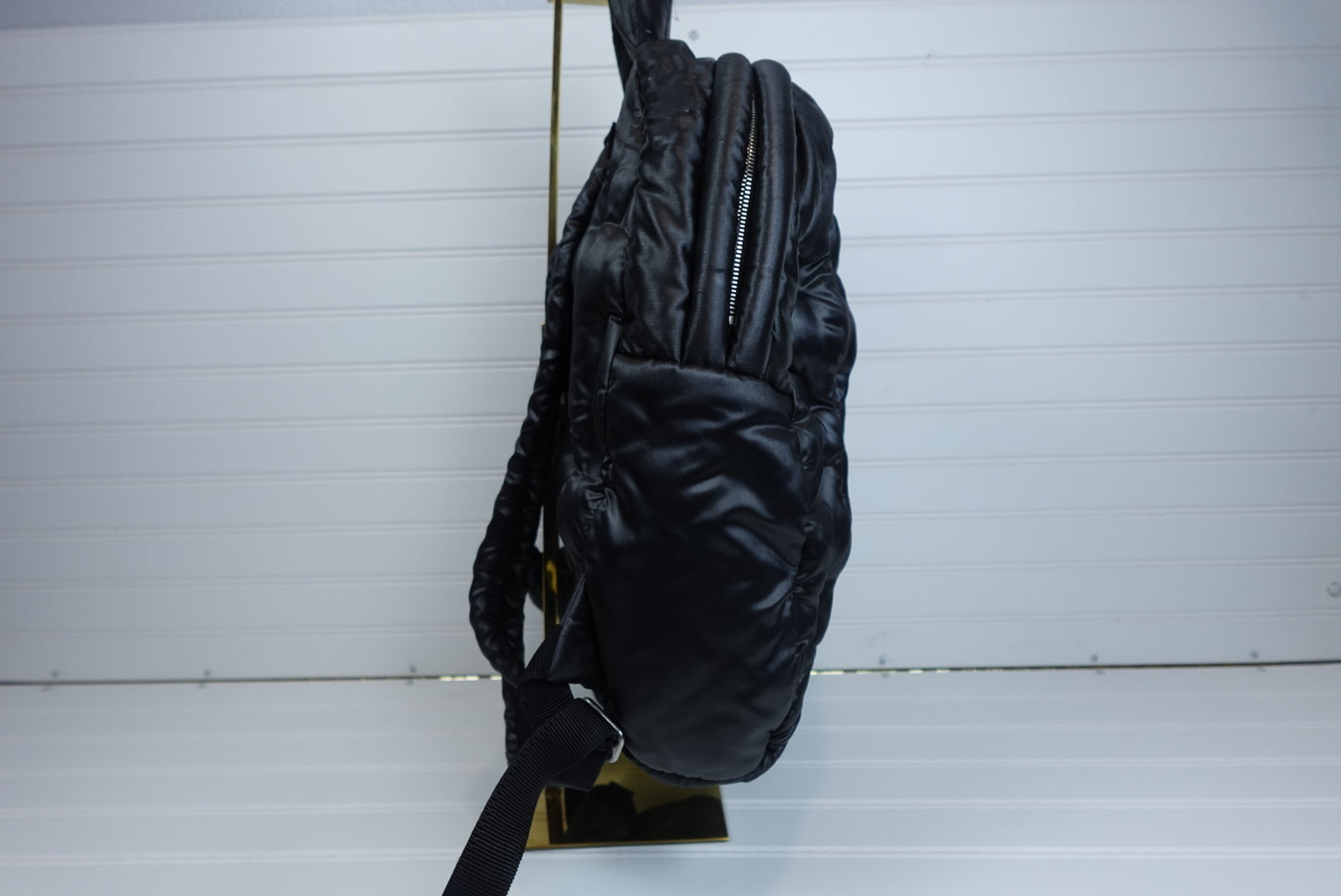 Preowned CHANEL Doudoune Backpack Black _ 249