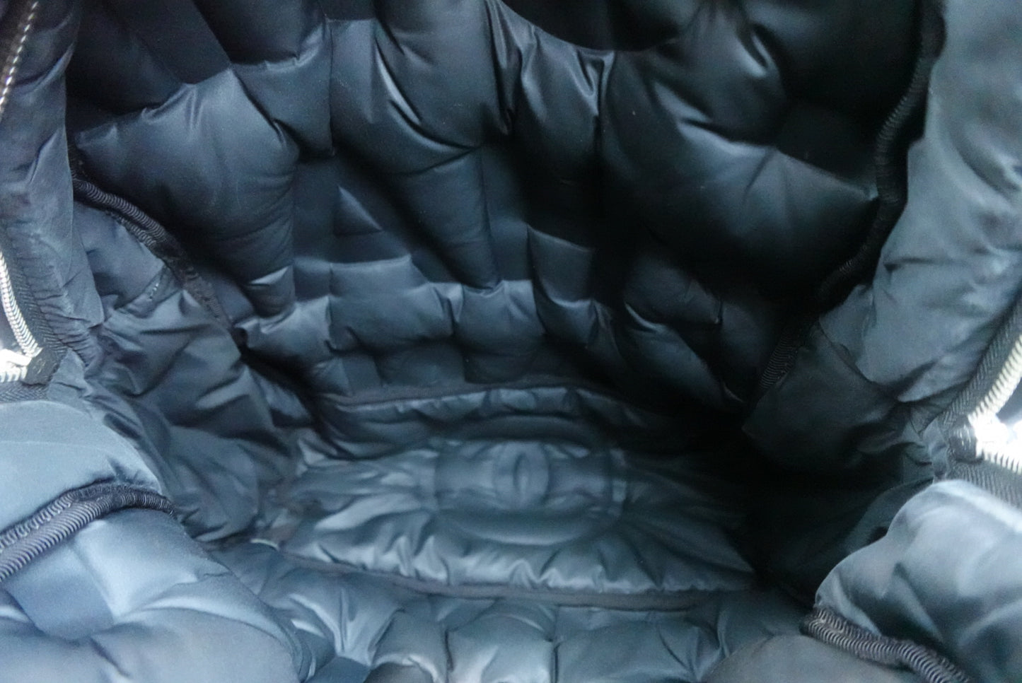 Preowned CHANEL Doudoune Backpack Black _ 249